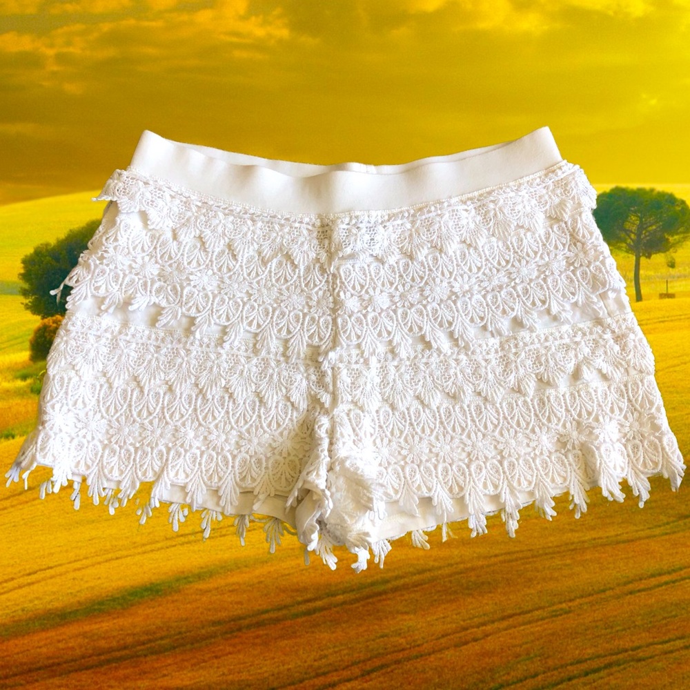 Creamy White Laced, Mini SKORT From Express